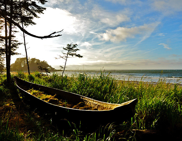 Haida Gwaii canoe